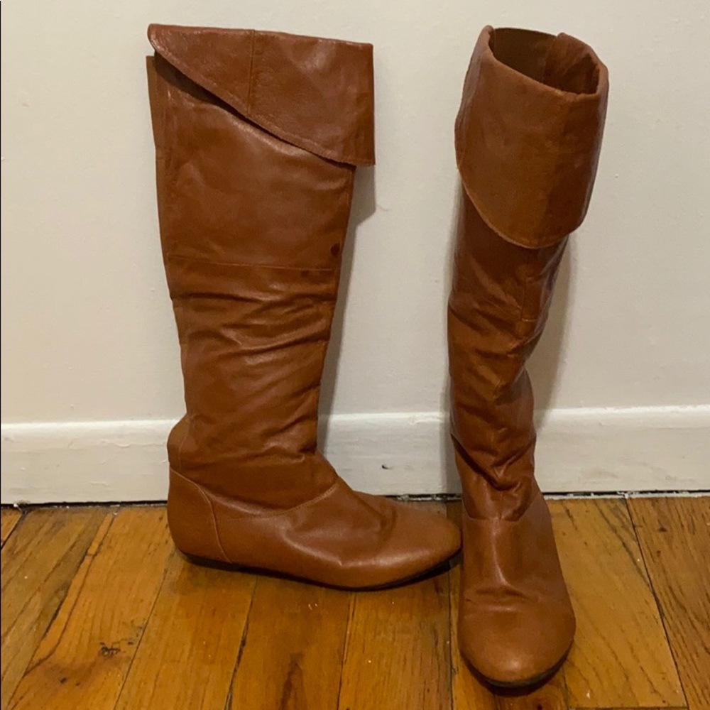 Chinese Laundry Pull On Cognac Boots size 8